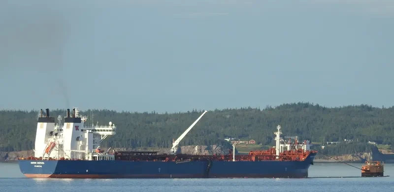 NAVION HISPANIA Tanker IMO 9168922 photo 4
