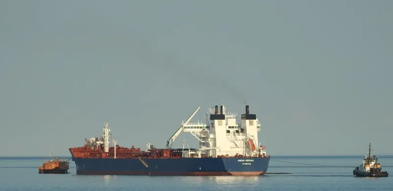 NAVION HISPANIA Tanker IMO 9168922 photo 5