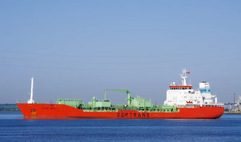 TRANS IBERIA Tanker IMO 9170597 photo 6
