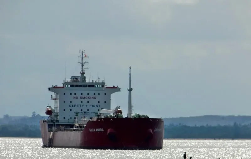 GRIYA AMBON Tanker IMO 9170614 photo 4