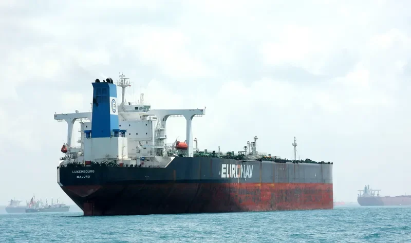 LUXE Tanker IMO 9171436 photo 2