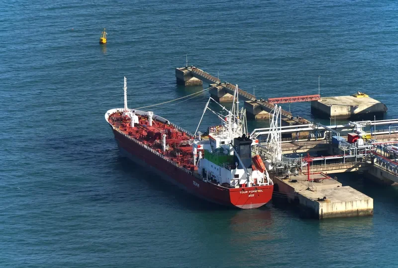 TOUR POMEROL Tanker IMO 9171474 photo 3