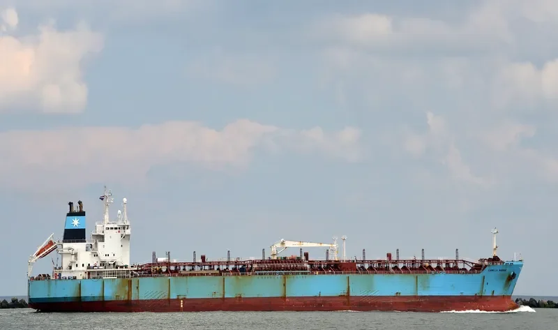 SPLENDOUR CHILTERN Tanker IMO 9171498 photo 4