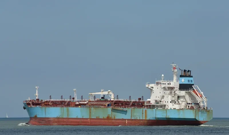 SPLENDOUR CHILTERN Tanker IMO 9171498 photo 5