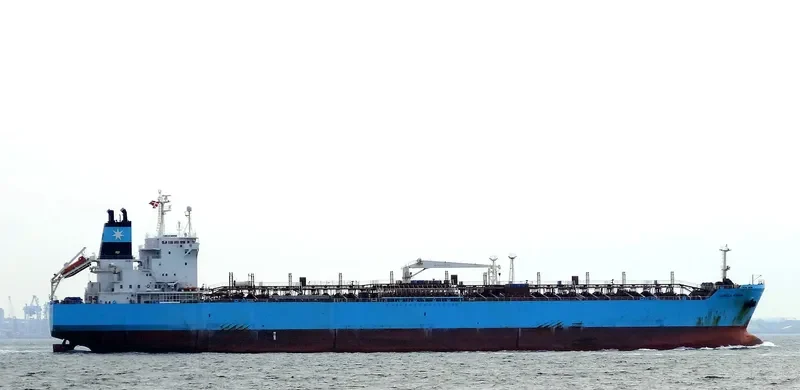 SPLENDOUR CHILTERN Tanker IMO 9171498 photo 9