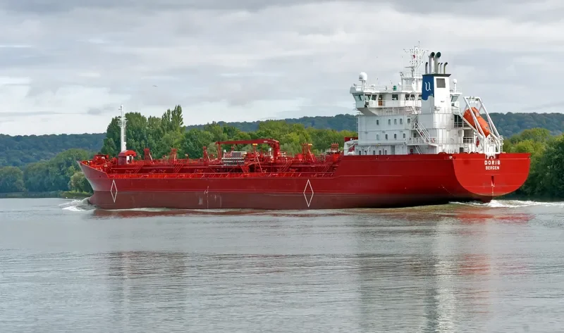 DORIS Tanker IMO 9172210 photo 3