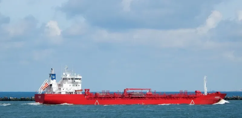 DORIS Tanker IMO 9172210 photo 8