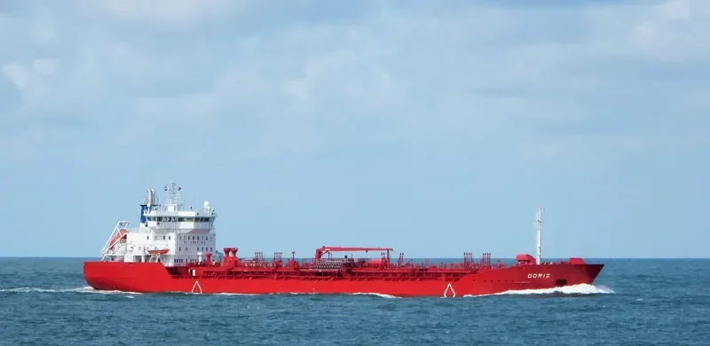 DORIS Tanker IMO 9172210 photo 9