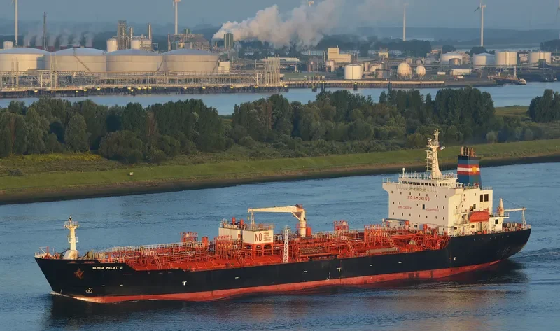 MELATI 5 Tanker IMO 9172258 photo 4
