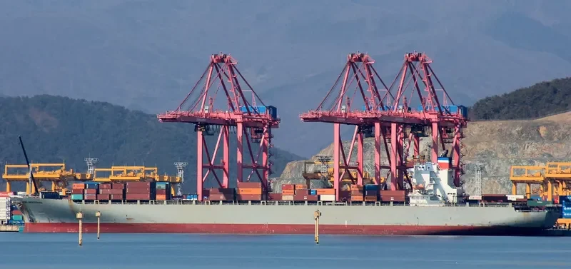 VAN AMAZONAS Container Ship IMO 9172569 photo 6