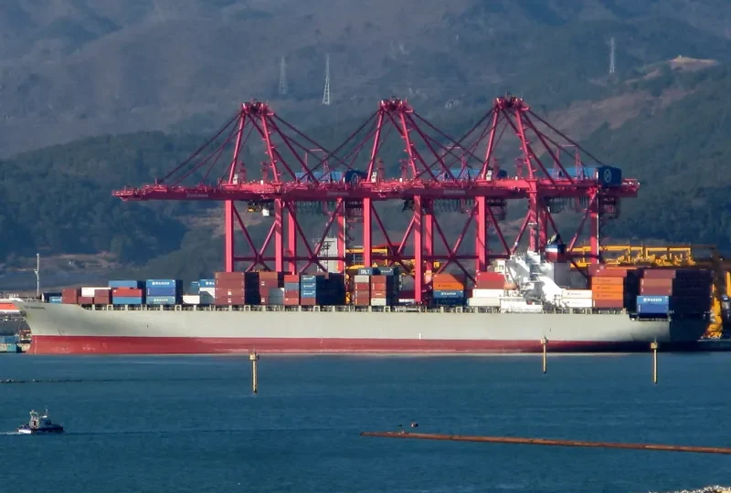VAN AMAZONAS Container Ship IMO 9172569 photo 10