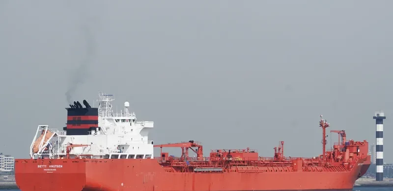 BETTY KNUTSEN Tanker IMO 9172870 photo 10