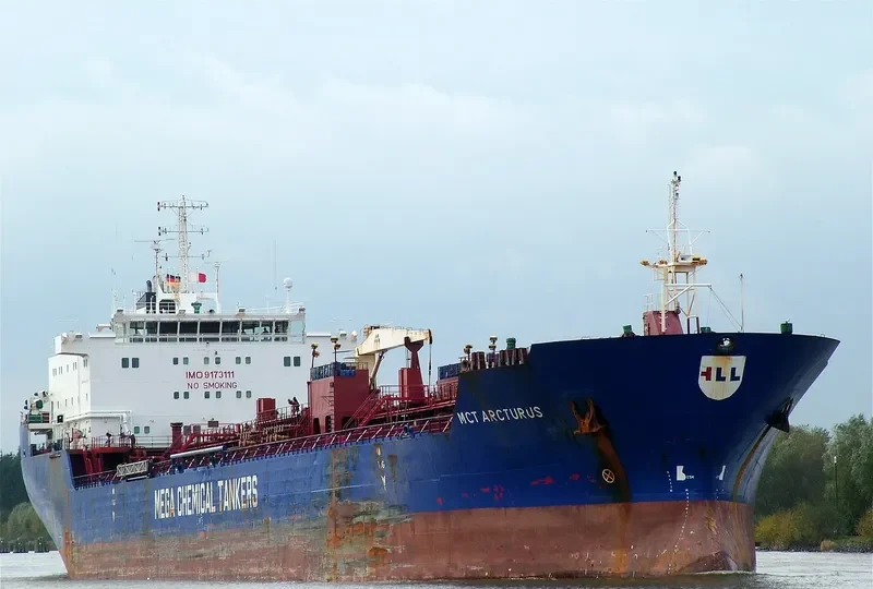MAESTRO Tanker IMO 9173111 photo 9