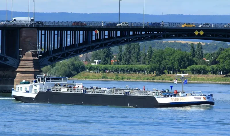 RIVER PRIDE Tanker IMO 9174177 photo 2