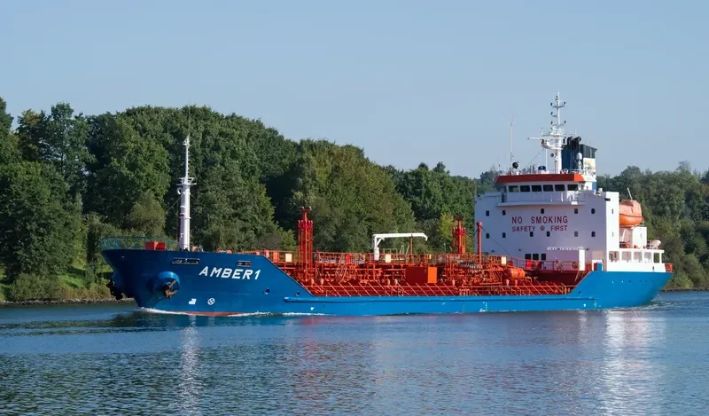 ZALIV STRELOK Tanker IMO 9174713 photo 6