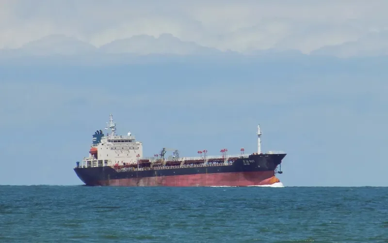 EVER LUCK Tanker IMO 9175107 photo 2