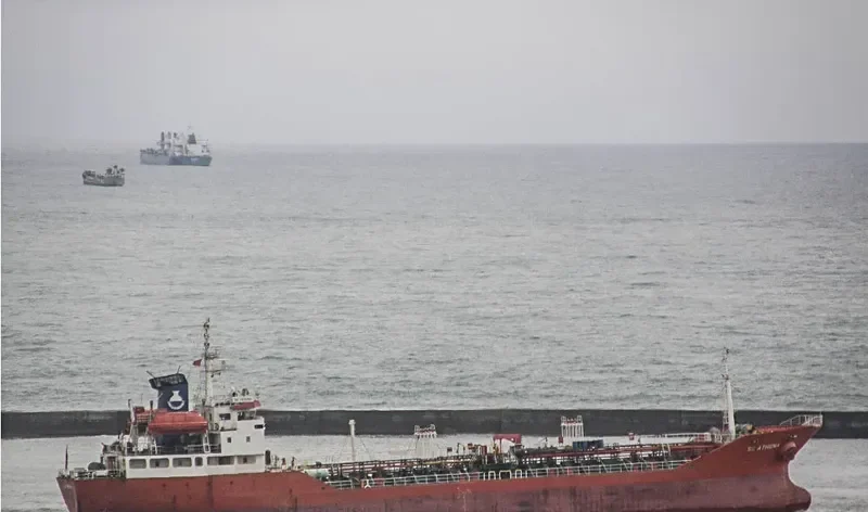 SHUN XIN Tanker IMO 9175133 photo 3
