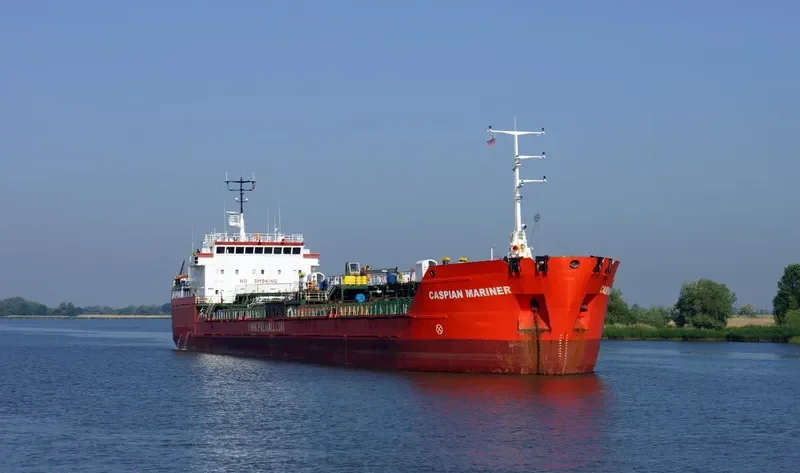 CASPIAN MARINER Tanker IMO 9175171 photo 8