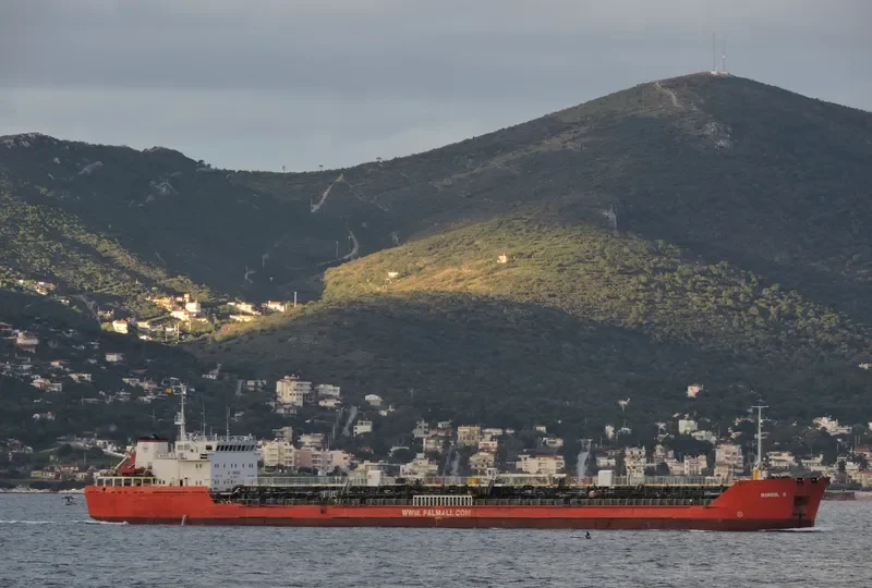 KARADENIZ POWERSHIP SELMA SULT Tanker IMO 9175248 photo 3