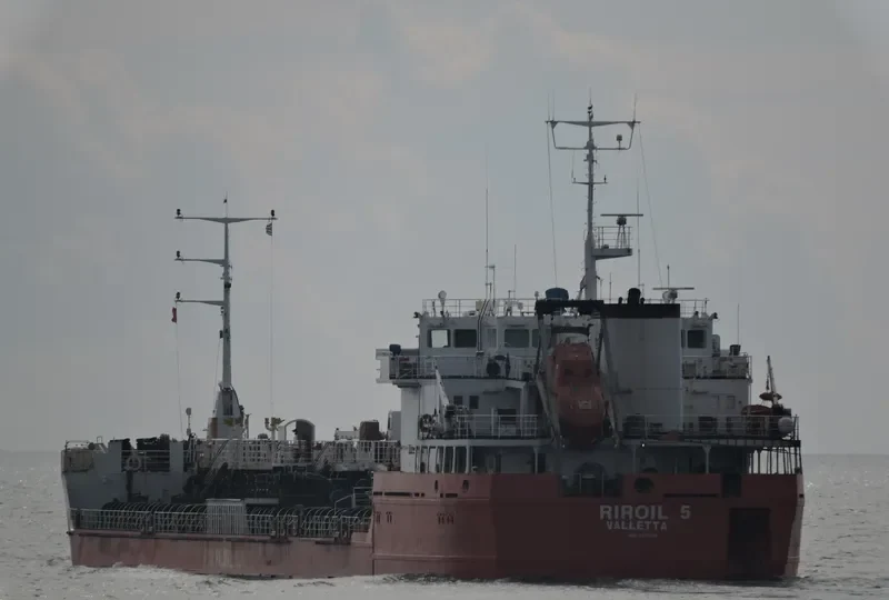 KARADENIZ POWERSHIP SELMA SULT Tanker IMO 9175248 photo 6