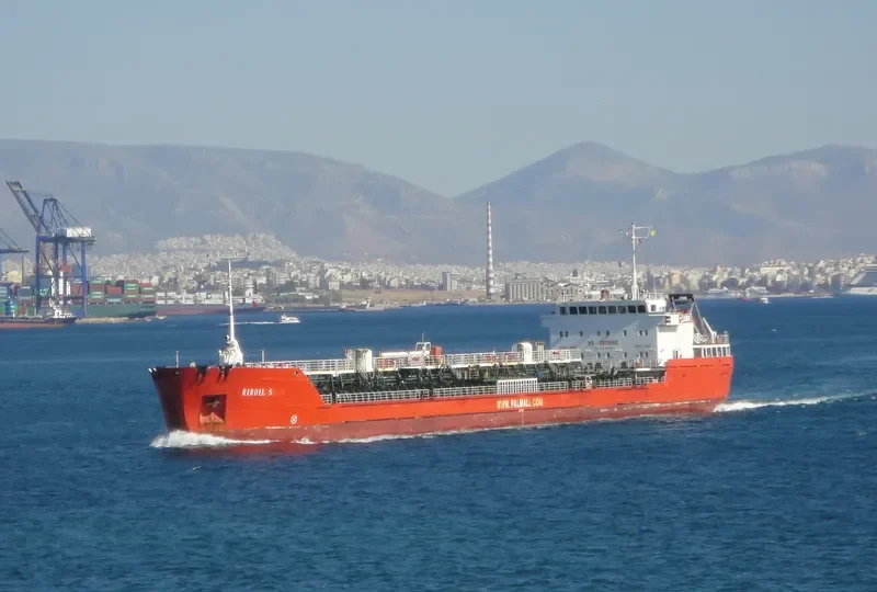 KARADENIZ POWERSHIP SELMA SULT Tanker IMO 9175248 photo 7