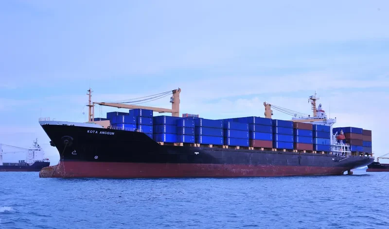 KOTA ANGGUN Container Ship IMO 9175602 photo 4
