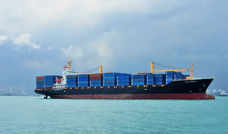 KOTA ANGGUN Container Ship IMO 9175602 photo 5