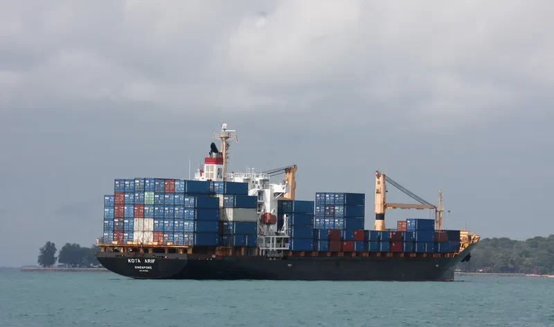 KOTA ARIF Container Ship IMO 9175614 photo 2