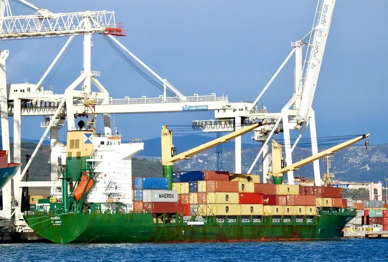 MANDO Container Ship IMO 9175705 photo 4