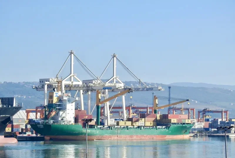RENO Container Ship IMO 9175717 photo 5