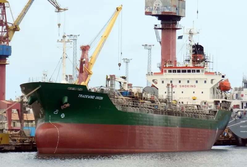 LAUREL Tanker IMO 9175729 photo 3