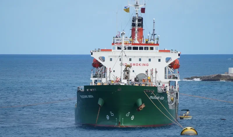 LAUREL Tanker IMO 9175729 photo 6
