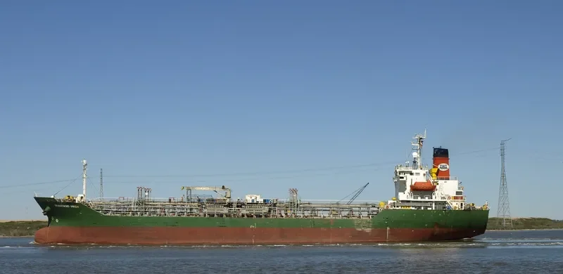 LAUREL Tanker IMO 9175729 photo 9