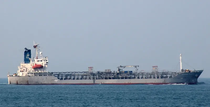 CYNTHIA Tanker IMO 9175731 photo 7