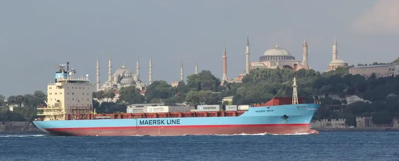 MAERSK ARUN Container Ship IMO 9175779 photo 6