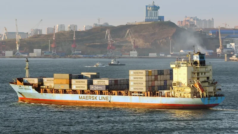 MAERSK ABERDEEN Container Ship IMO 9175793 photo 7