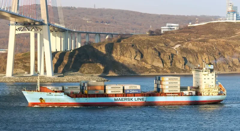 MAERSK ABERDEEN Container Ship IMO 9175793 photo 8