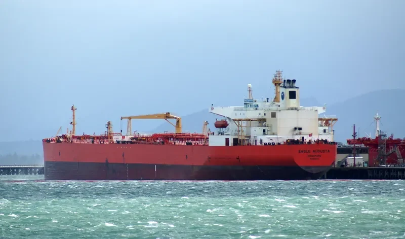 EAGLE AUGUSTA Tanker IMO 9176034 photo 6