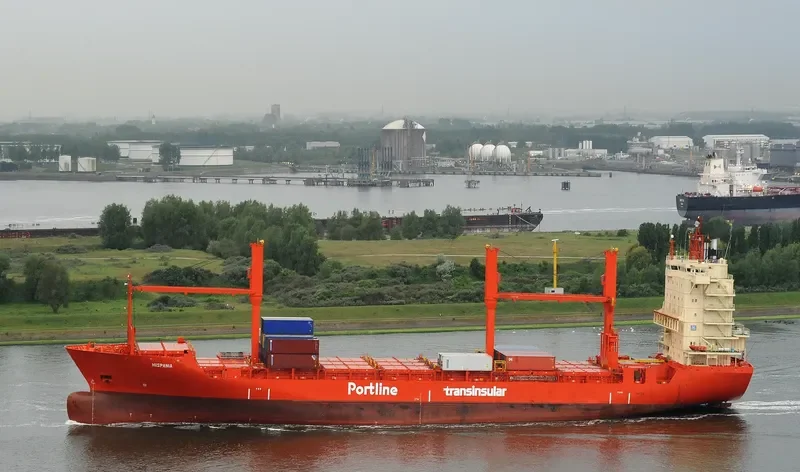 RT DAGR Container Ship IMO 9176682