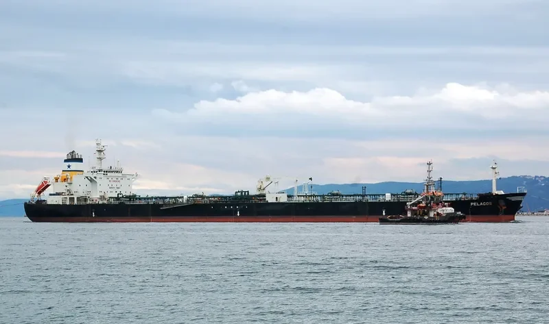 POLAN Tanker IMO 9176761 photo 8