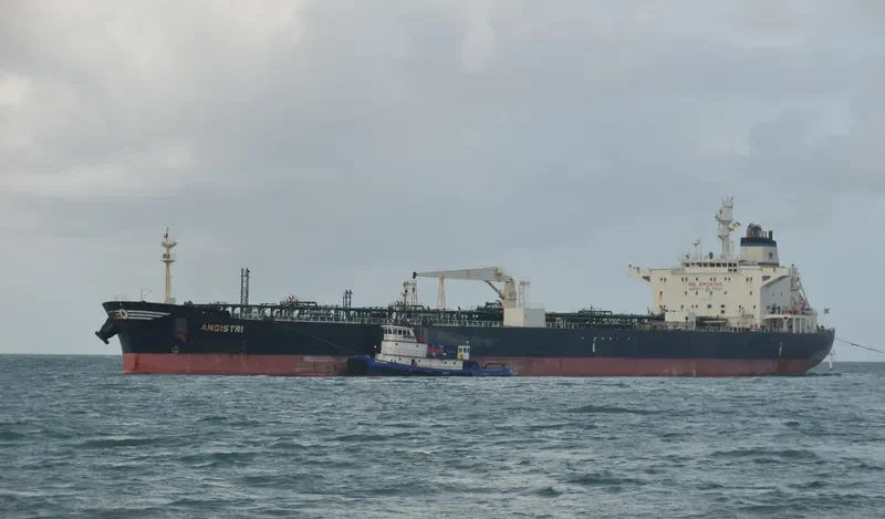 ANGISTRI Tanker IMO 9176773 photo 4