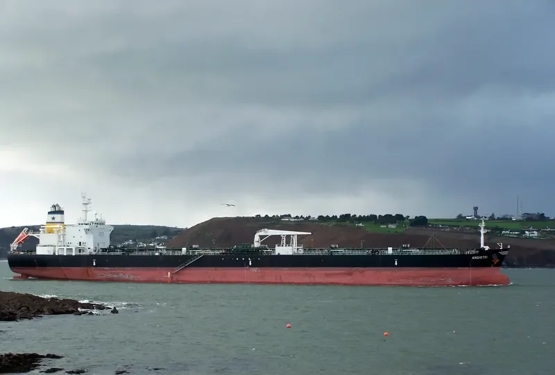 ANGISTRI Tanker IMO 9176773 photo 7
