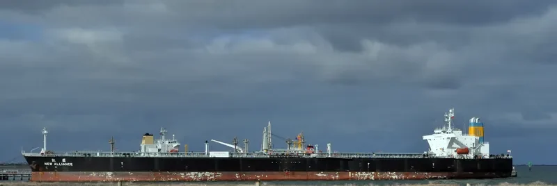 NEW ALLIANCE Tanker IMO 9177947 photo 9
