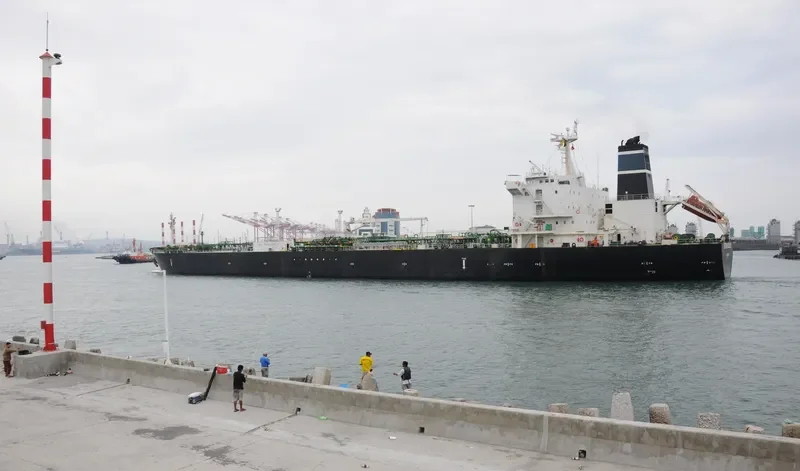 STROVOLOS Tanker IMO 9178056 photo 3