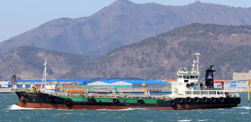 DONG BANG 5 HO Tanker IMO 9178769 photo 2
