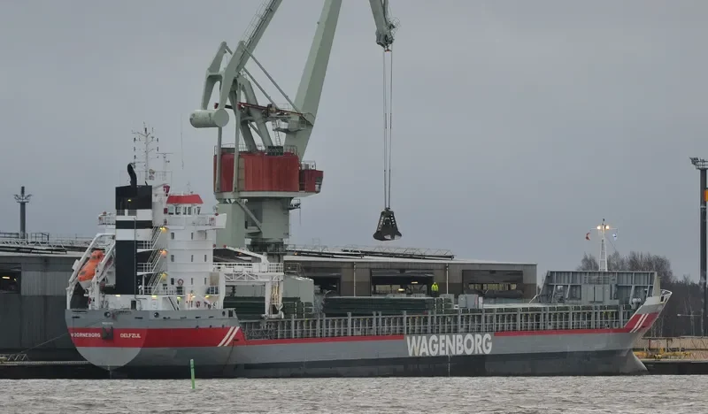 VOORNEBORG Container Ship IMO 9179373 photo 2