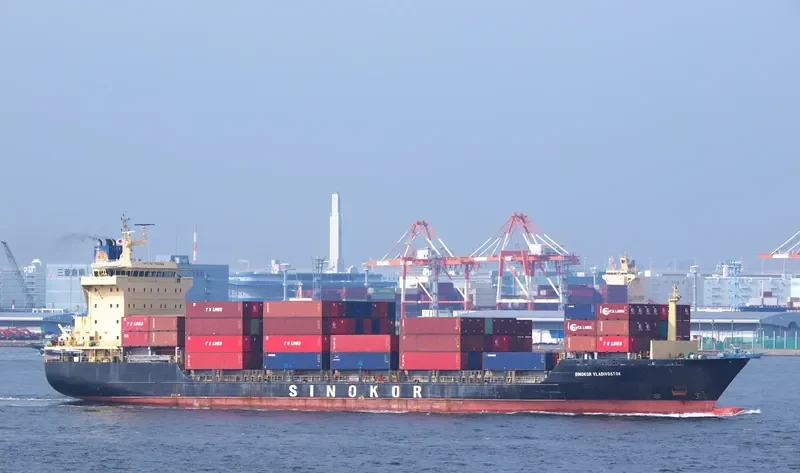 SINOKOR VLADIVOSTOK Container Ship IMO 9179452 photo 6