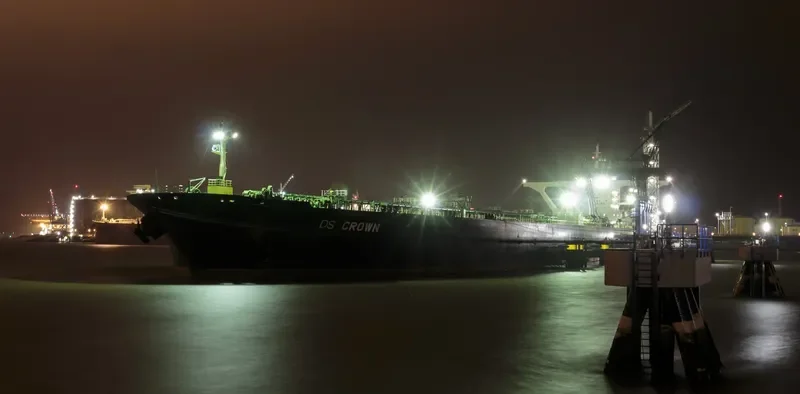 CROWN Tanker IMO 9179646 photo 7