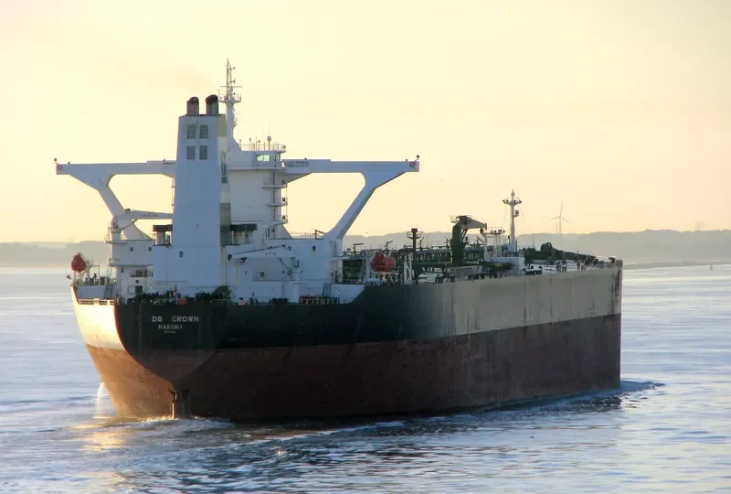 CROWN Tanker IMO 9179646 photo 9