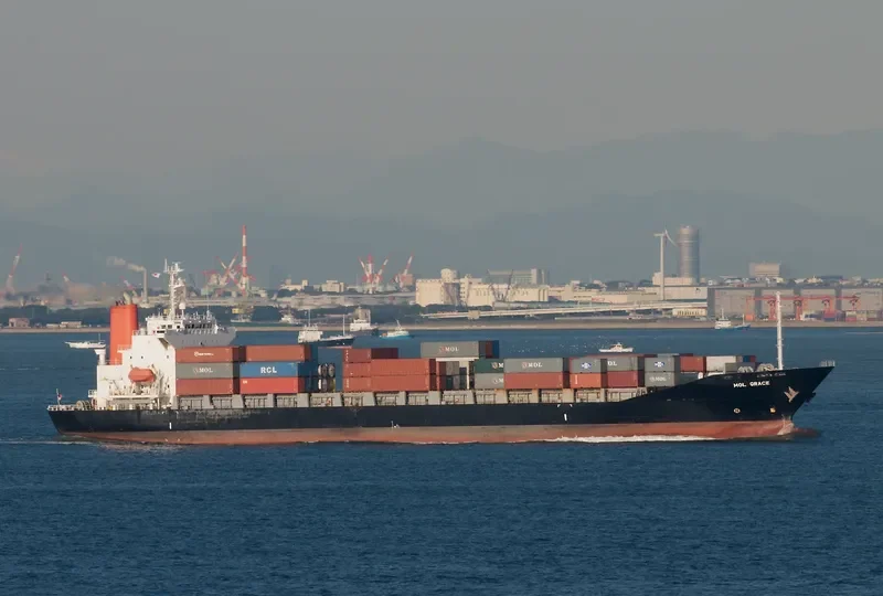WISDOM GRACE Container Ship IMO 9180047 photo 5